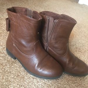 Girls Liv n Maddie Brown boots 13.5